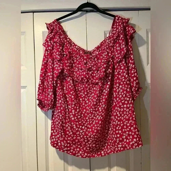 Vince Camuto Printed Off-The-Shoulder Ruffled Challis Blouse Size 1X A18 - Picture 6 of 6